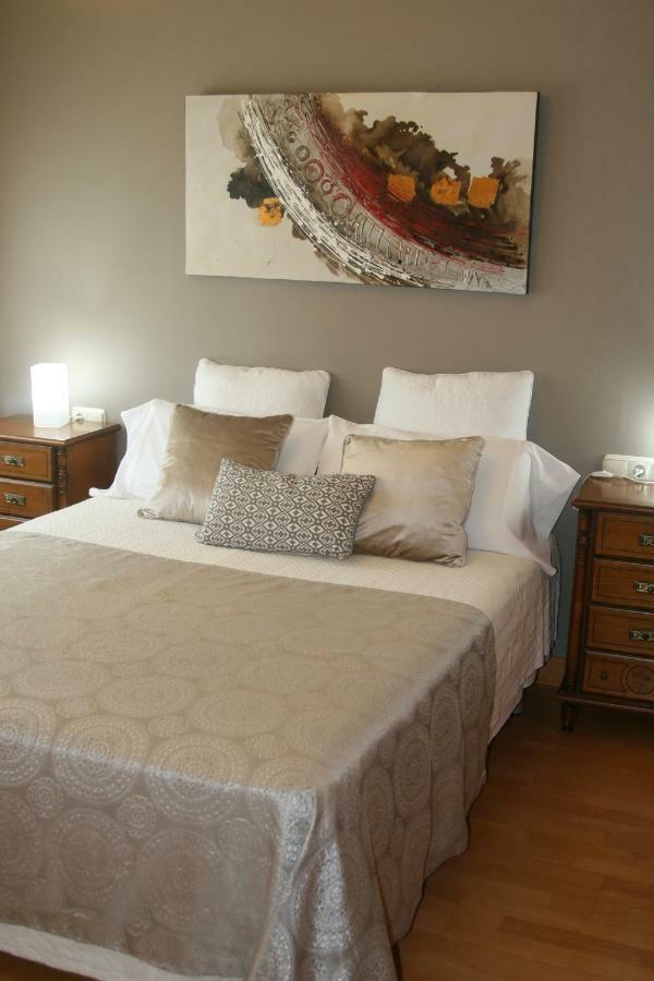 Apartamento Malaga Centro Y Playa-Parking Luaran gambar