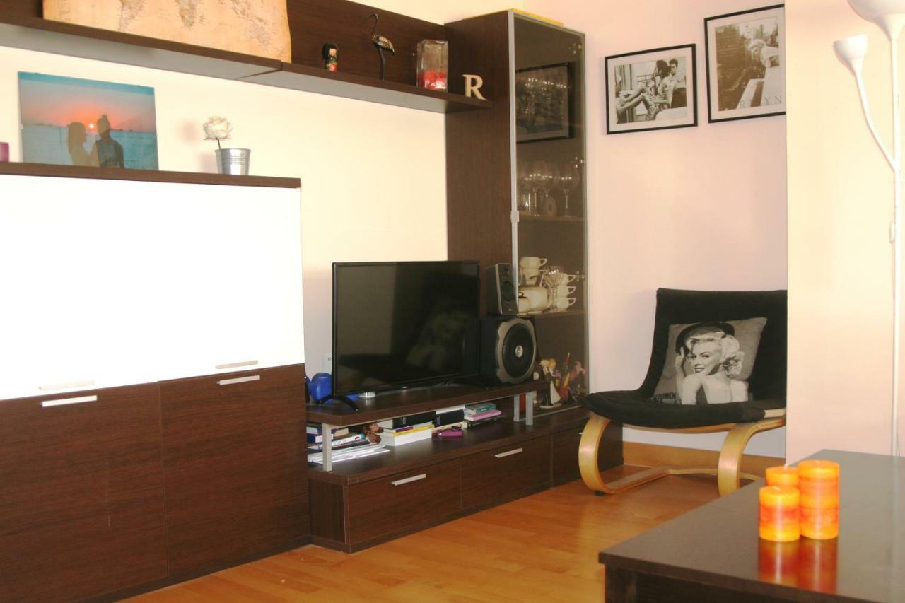Apartamento Malaga Centro Y Playa-Parking Luaran gambar
